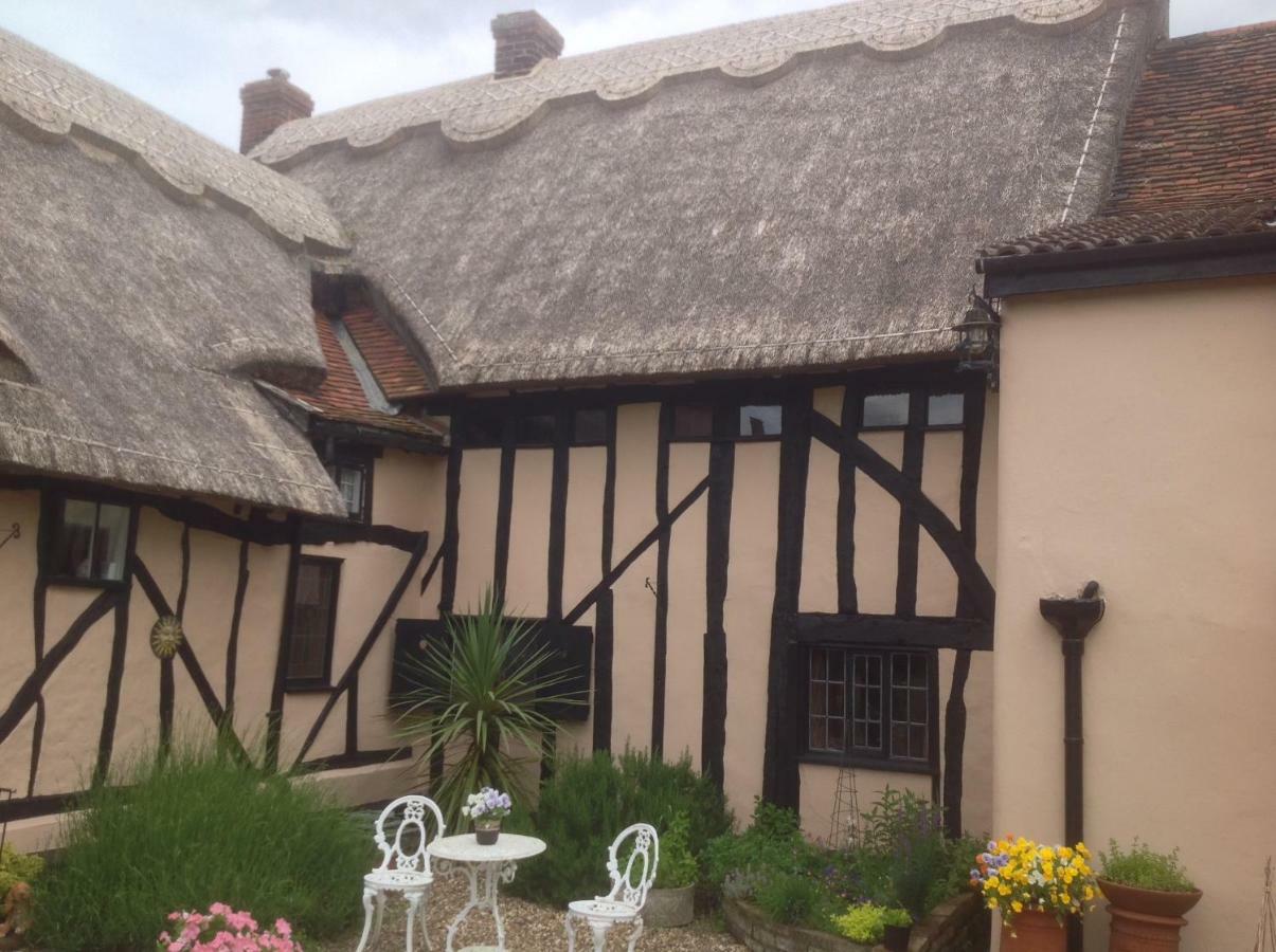 The Greyhound - Historic Former Inn Glemsford Exterior foto
