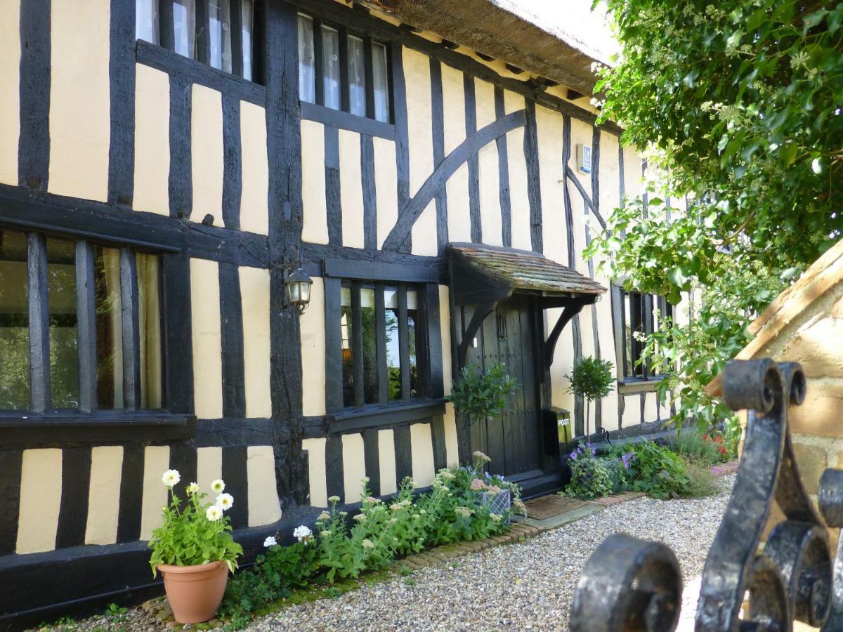 The Greyhound - Historic Former Inn Glemsford Exterior foto